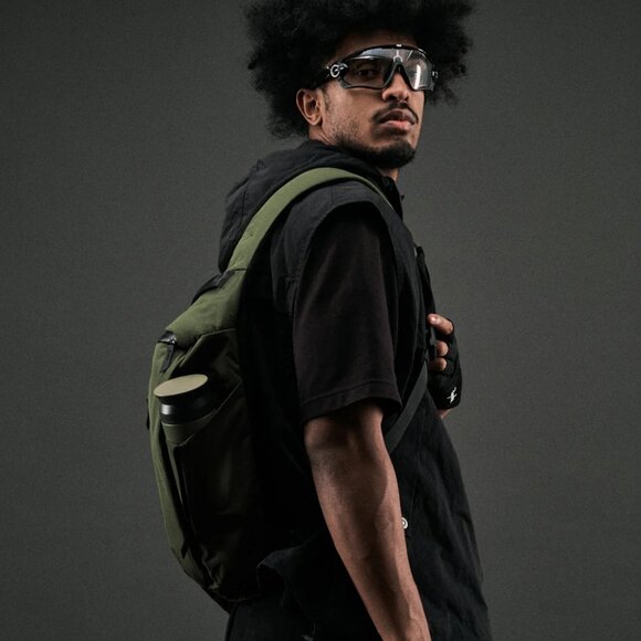 NWT Alpaka Metro Crossbody Bag Left Green - Picture 3 of 10